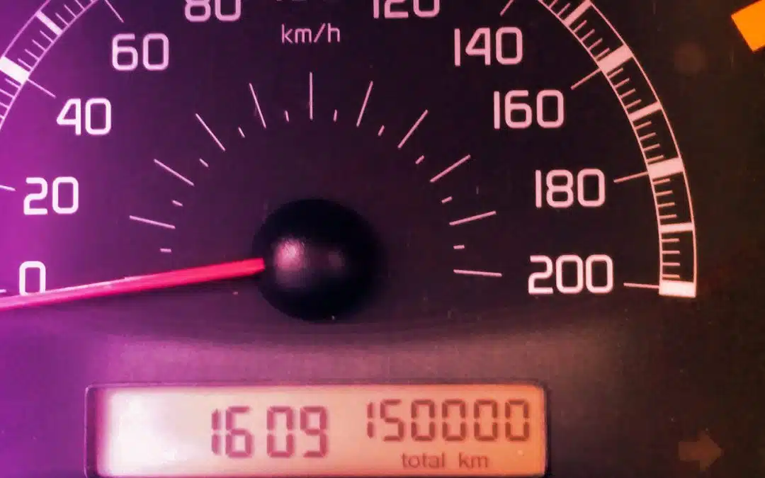 Controllo km auto: come verificare gratis i chilometri reali di un’auto usata
