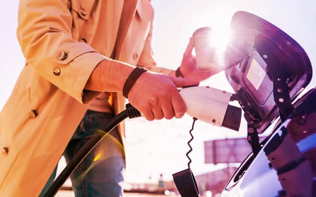 Incentivi macchine ibride ed elettriche: ecobonus auto 2025